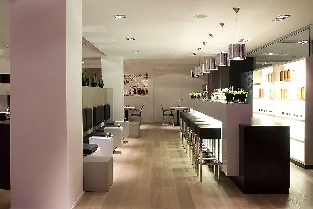 Pearl Design Hotel - Frankfurt City フランクフルト