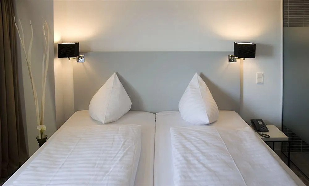 Pearl Design Hotel - Frankfurt City フランクフルト